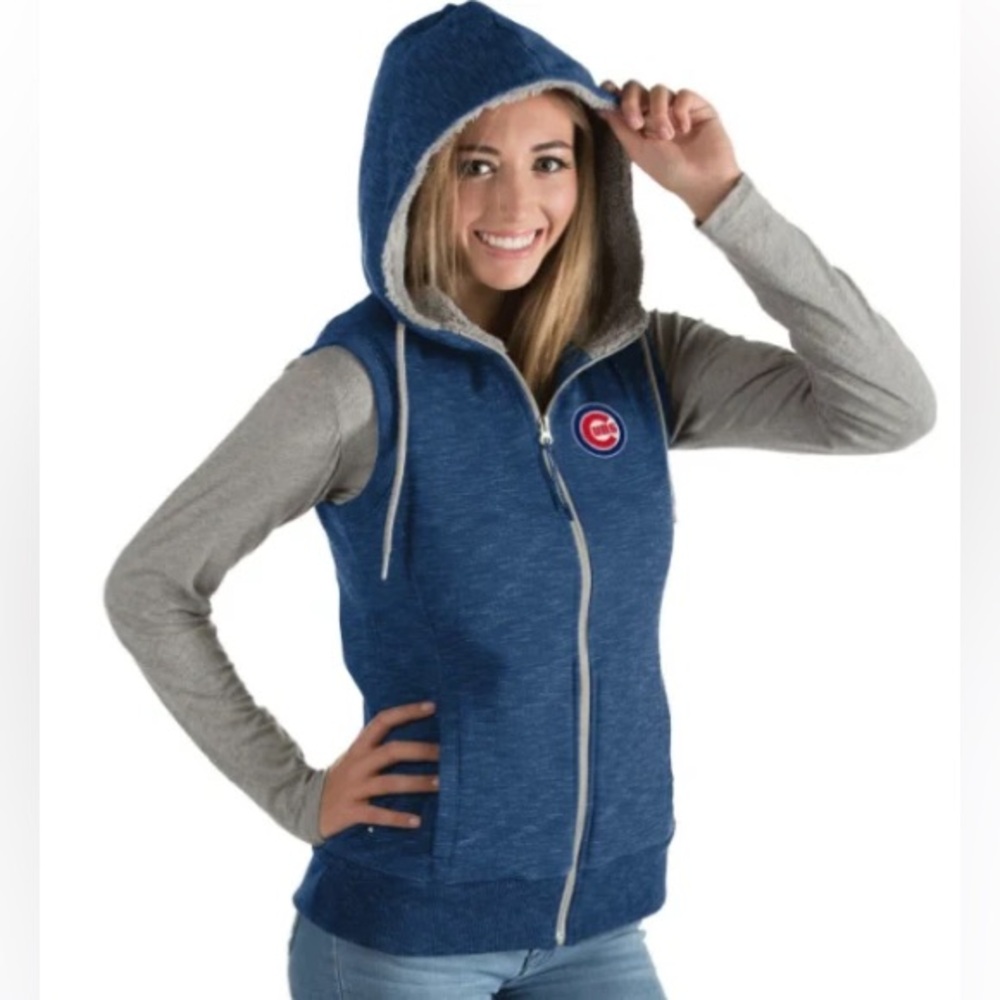 Women’s Chicago Cubs Royal Blue Blitz Vest By Antigua. MEDIUM